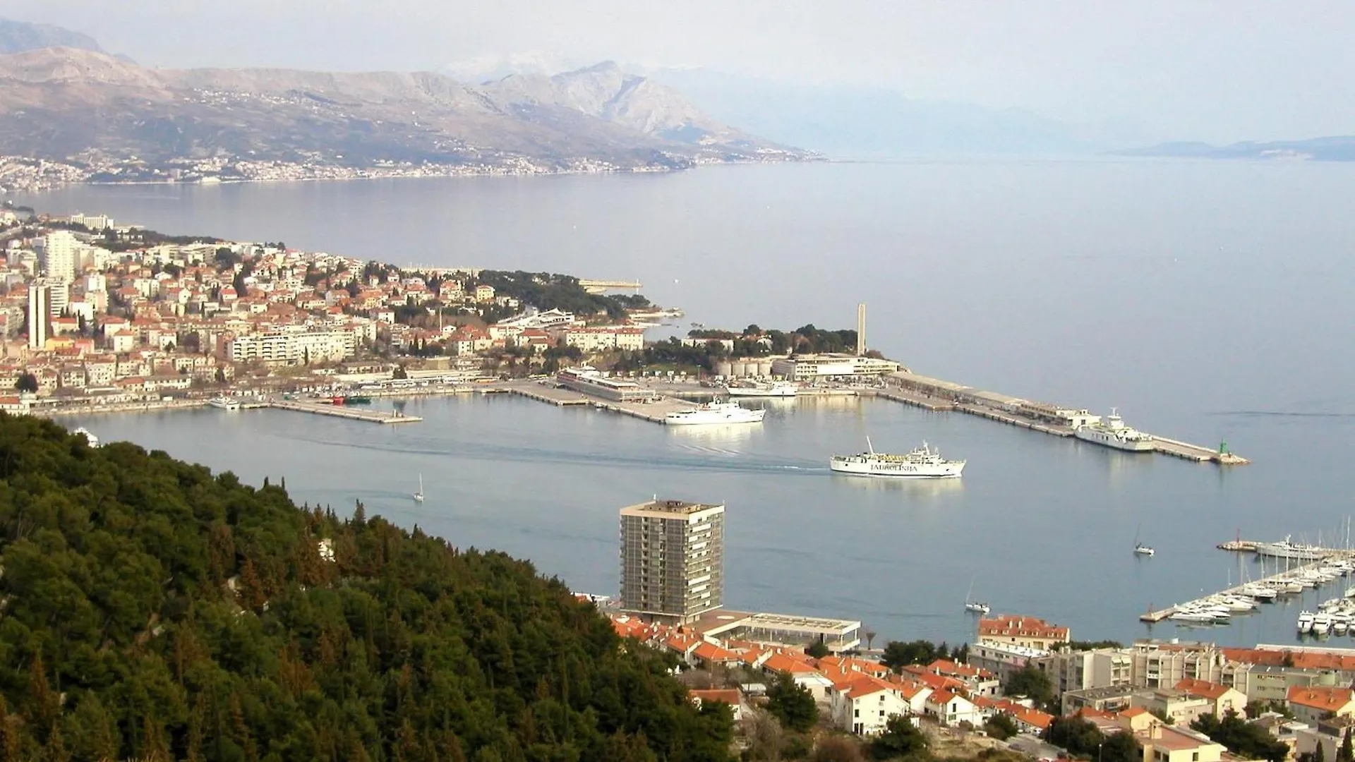 Picturesque Holiday Home In Okrug Gornji By The Beach Trogir
